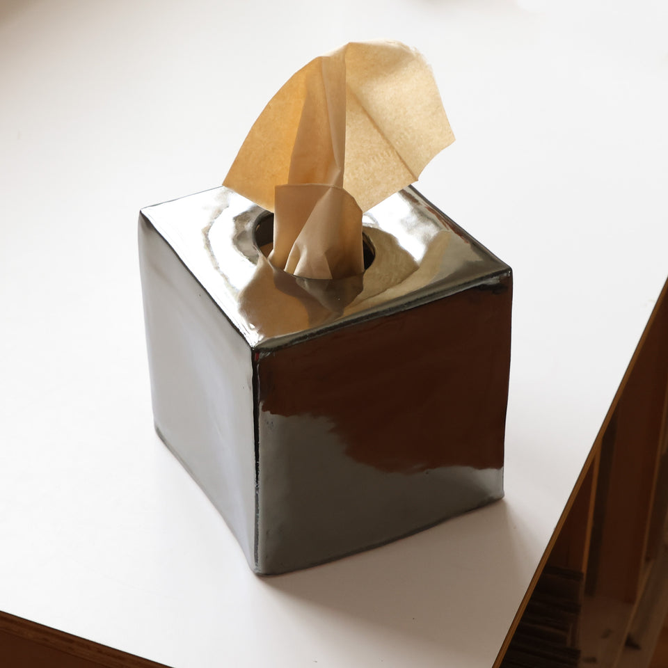 Tissue box