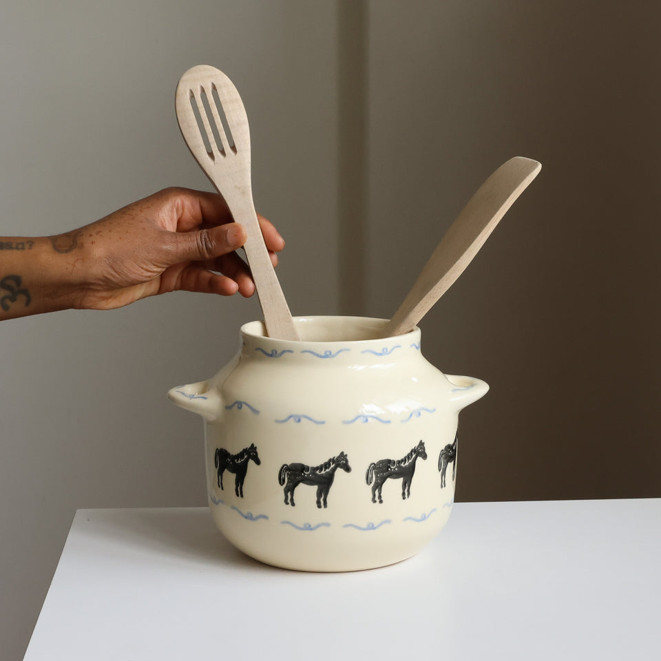Spoon crock