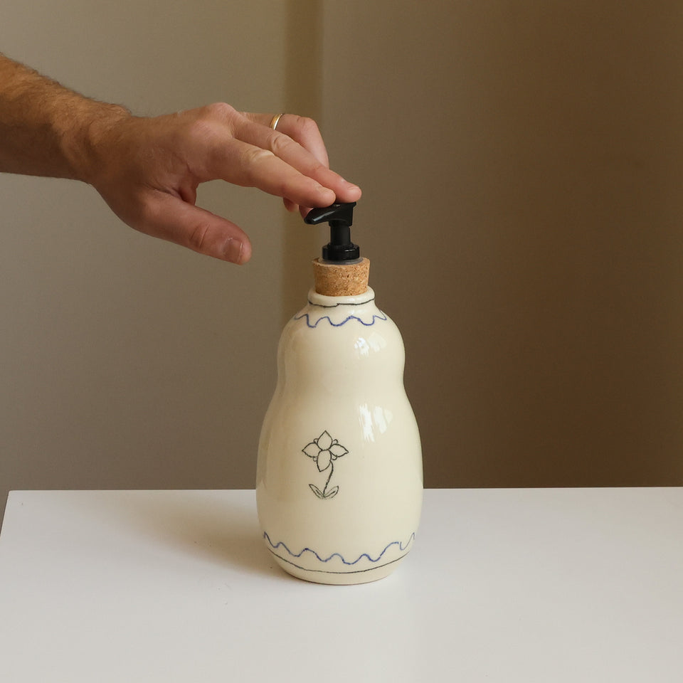 Soap dispenser