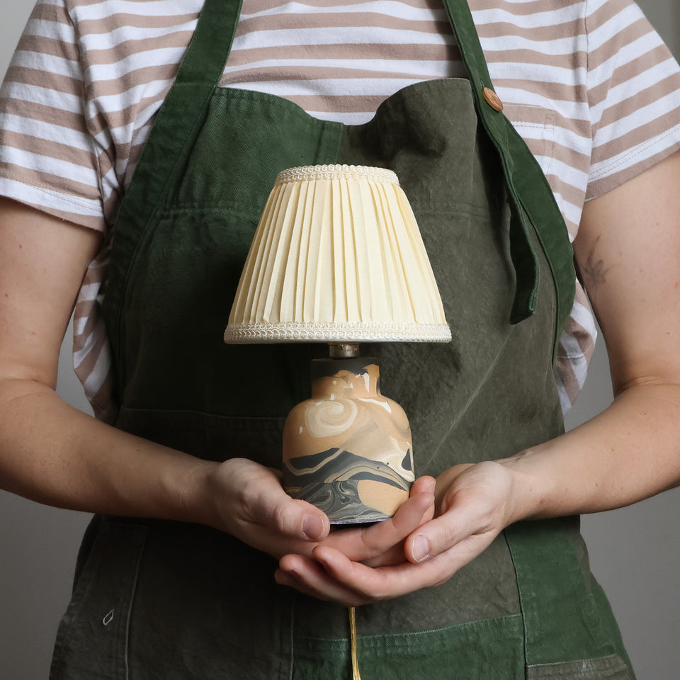 Desert sands lamp