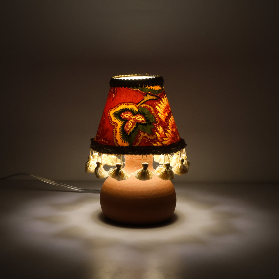 Tassle lamp