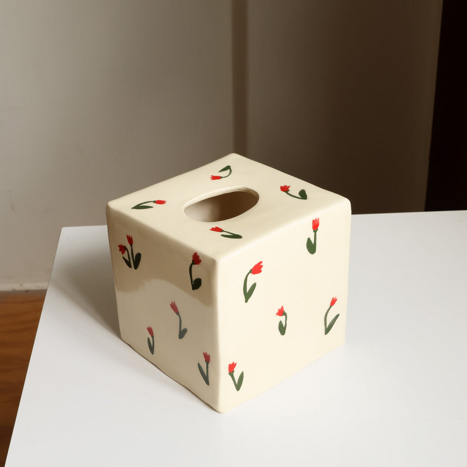 Tulip tissue box