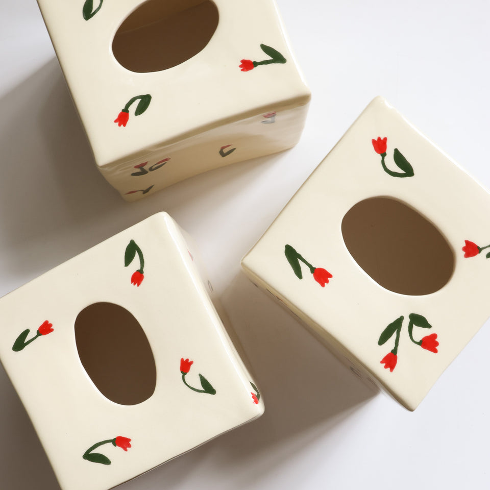 Tulip tissue box