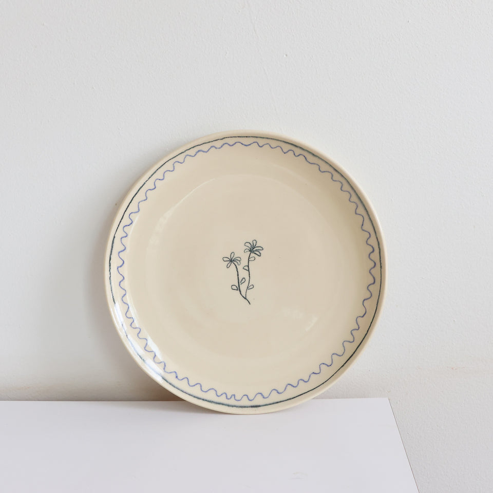 Dinner plate