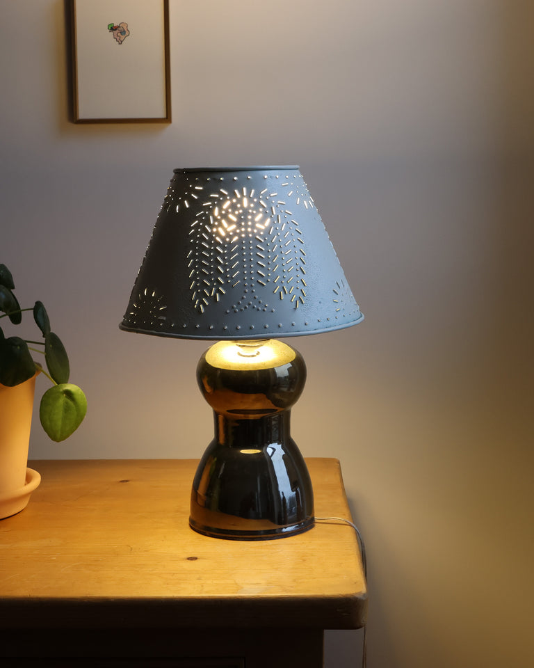 Table lamp: country goth