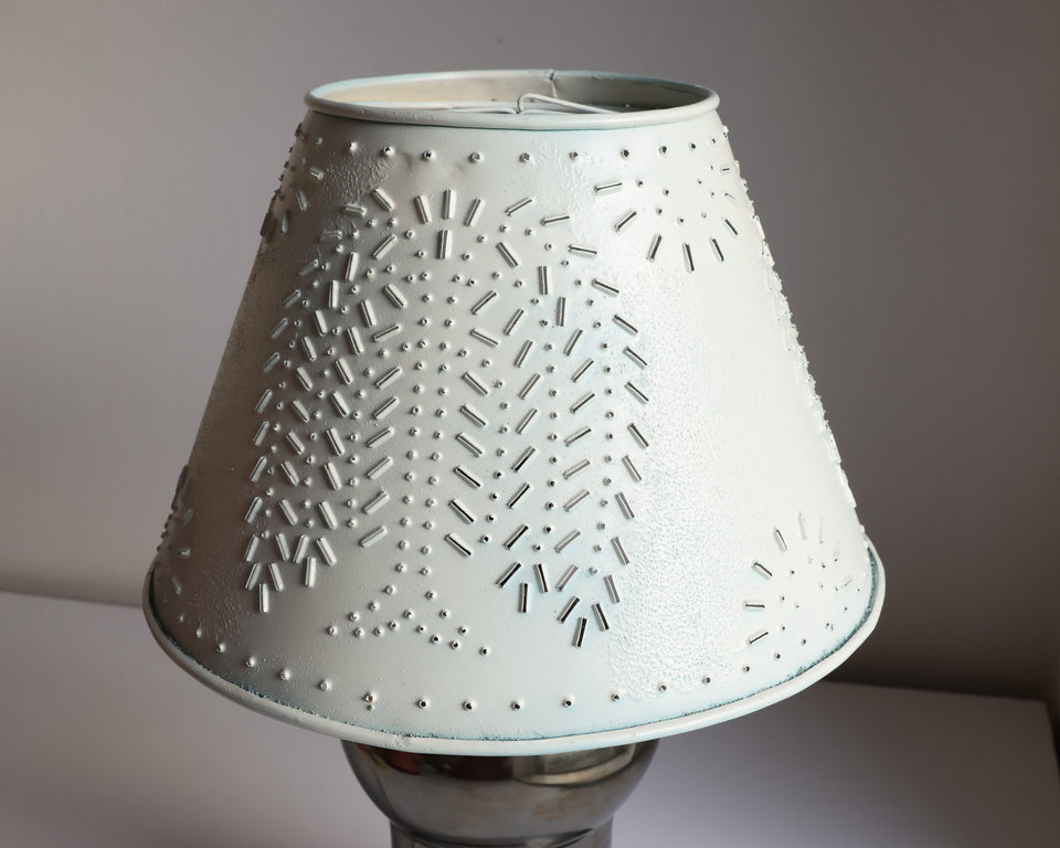 Table lamp: country goth